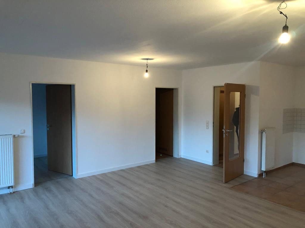 Prenájom bytu 4-izbový 97 m², Eidinghausener Str. 25, Bad Oeynhausen, Severné Porýnie - Westfálsko Prenájom bytu 4-izbový 97 m², Eidinghausener Str. 25, Bad Oeynhausen, Severné Porýnie - Westfálsko