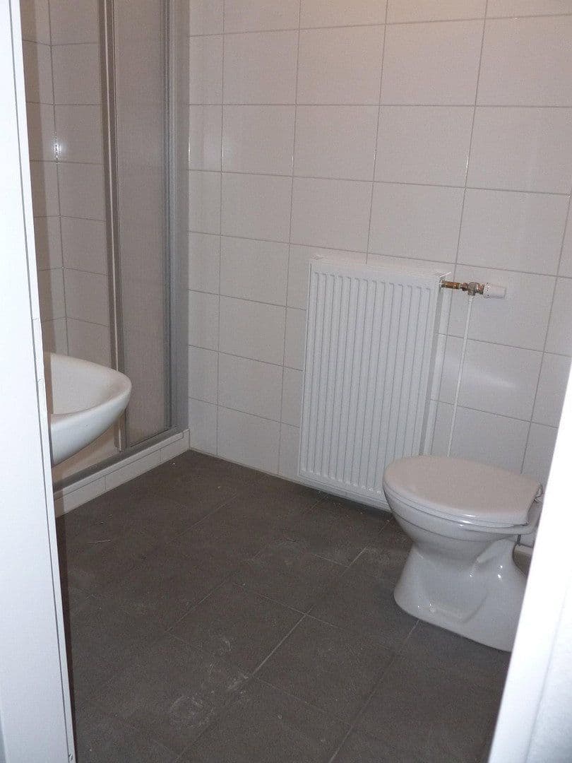 Prenájom bytu 2-izbový 49 m², Weinberg 8, Wuppertal, Severné Porýnie - Westfálsko Prenájom bytu 2-izbový 49 m², Weinberg 8, Wuppertal, Severné Porýnie - Westfálsko