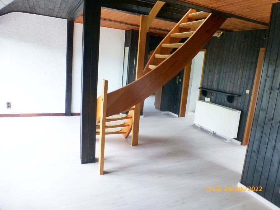 Prenájom bytu 3-izbový 90 m², Niedernhausen, Hesensko Prenájom bytu 3-izbový 90 m², Niedernhausen, Hesensko