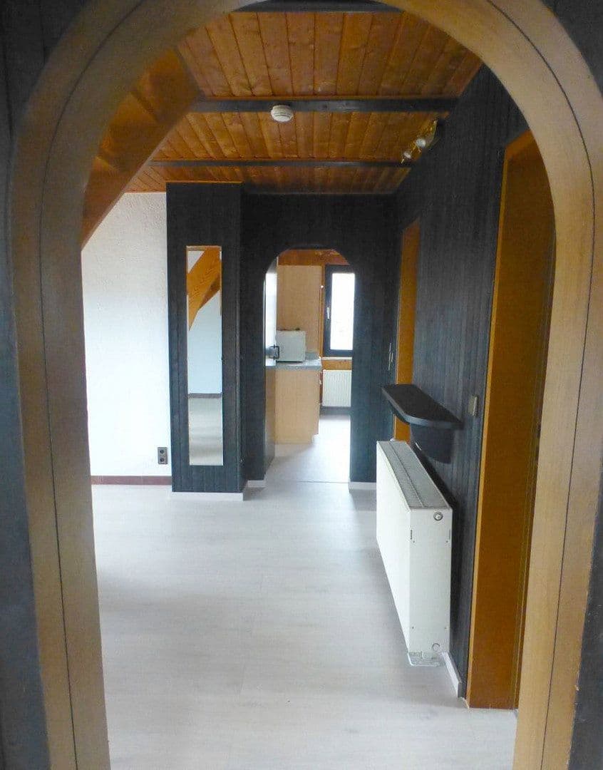 Prenájom bytu 3-izbový 90 m², Niedernhausen, Hesensko Prenájom bytu 3-izbový 90 m², Niedernhausen, Hesensko