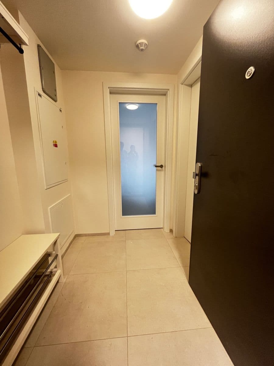 Prenájom bytu 2-izbový 52 m², U Lihovaru, Praha, Praha Prenájom bytu 2-izbový 52 m², U Lihovaru, Praha, Praha