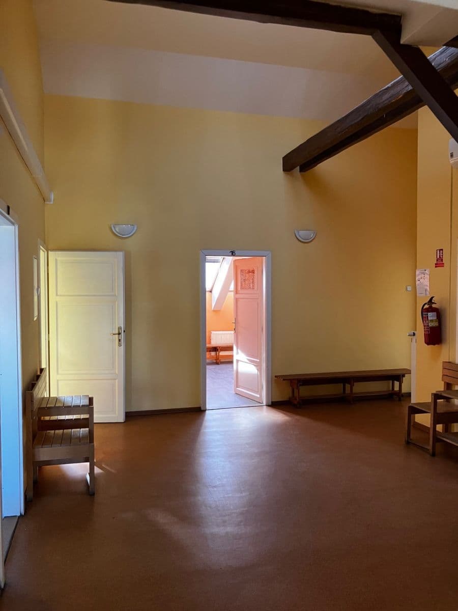 Prenájom nebytového priestoru 644 m², Riegrova, Kralupy nad Vltavou, Středočeský kraj Prenájom nebytového priestoru 644 m², Riegrova, Kralupy nad Vltavou, Středočeský kraj