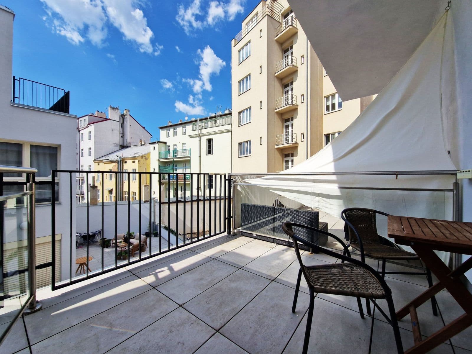 Prenájom bytu 1-izbový 26 m², Záhřebská, Praha, Praha Prenájom bytu 1-izbový 26 m², Záhřebská, Praha, Praha