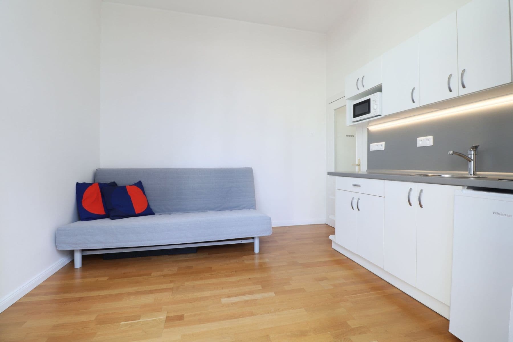 Prenájom bytu 1-izbový 26 m², Záhřebská, Praha, Praha Prenájom bytu 1-izbový 26 m², Záhřebská, Praha, Praha
