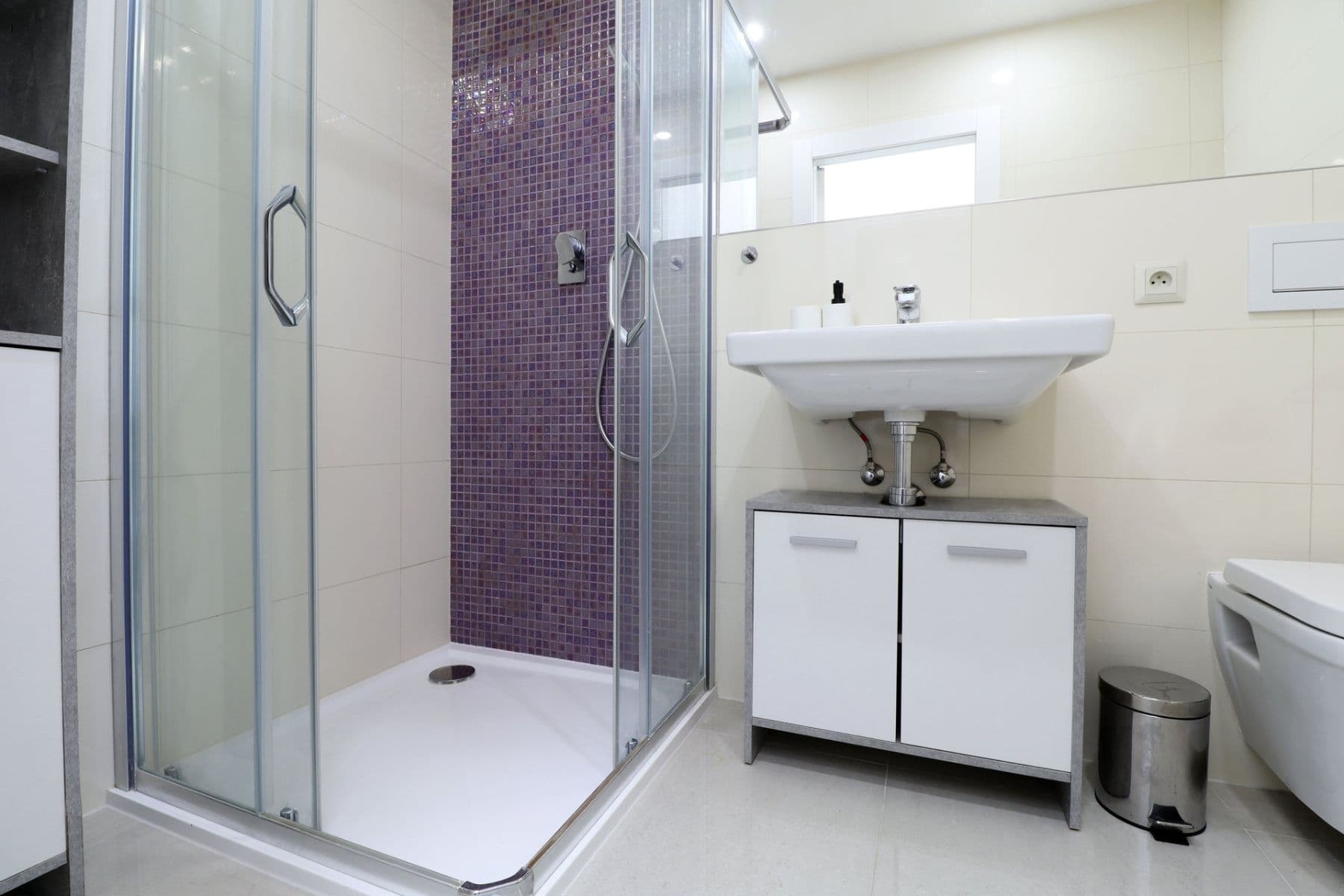 Prenájom bytu 1-izbový 26 m², Záhřebská, Praha, Praha Prenájom bytu 1-izbový 26 m², Záhřebská, Praha, Praha