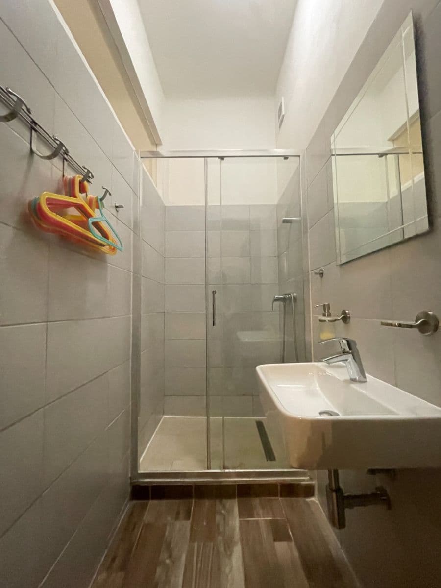 Prenájom bytu 2-izbový 42 m², Navrátilova, Praha, Praha Prenájom bytu 2-izbový 42 m², Navrátilova, Praha, Praha