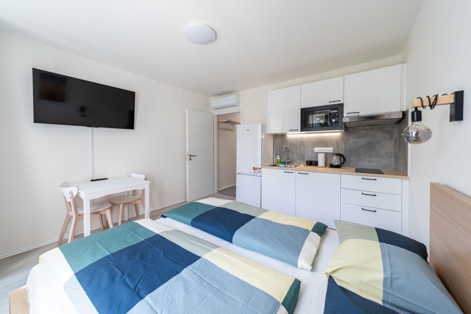 Prenájom bytu 1-izbový 29 m², Bořivojova, Praha, Praha Prenájom bytu 1-izbový 29 m², Bořivojova, Praha, Praha