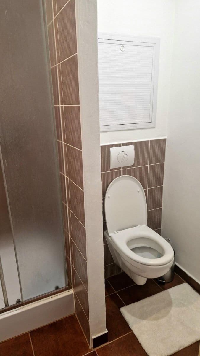 Prenájom bytu 1-izbový 25 m², Leoše Janáčka, Luhačovice, Zlínský kraj Prenájom bytu 1-izbový 25 m², Leoše Janáčka, Luhačovice, Zlínský kraj