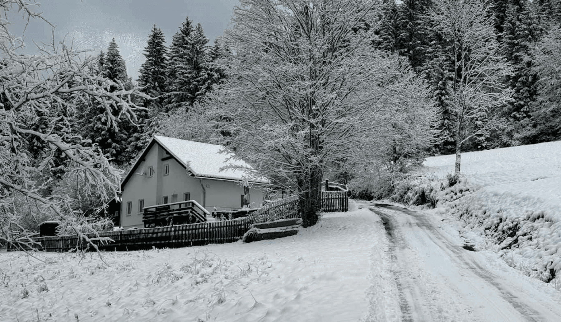 Predaj domu 100 m², pozemek 798 m², Klokočov, Žilinský kraj Predaj domu 100 m², pozemek 798 m², Klokočov, Žilinský kraj