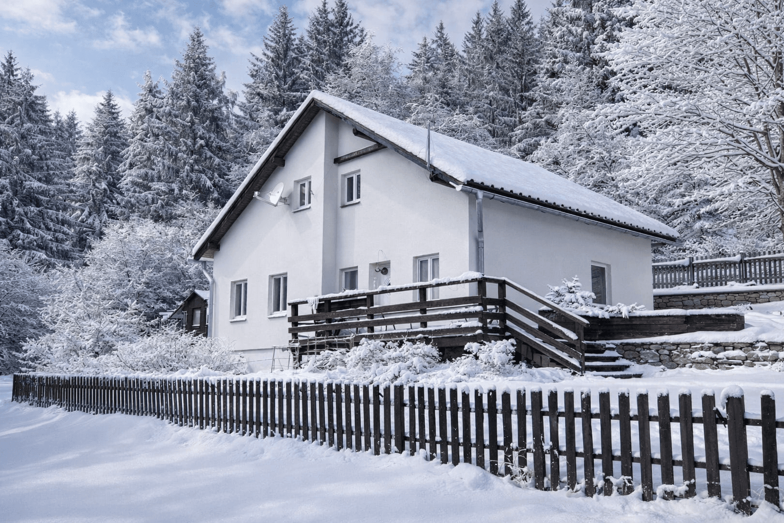 Predaj domu 100 m², pozemek 798 m², Klokočov, Žilinský kraj Predaj domu 100 m², pozemek 798 m², Klokočov, Žilinský kraj
