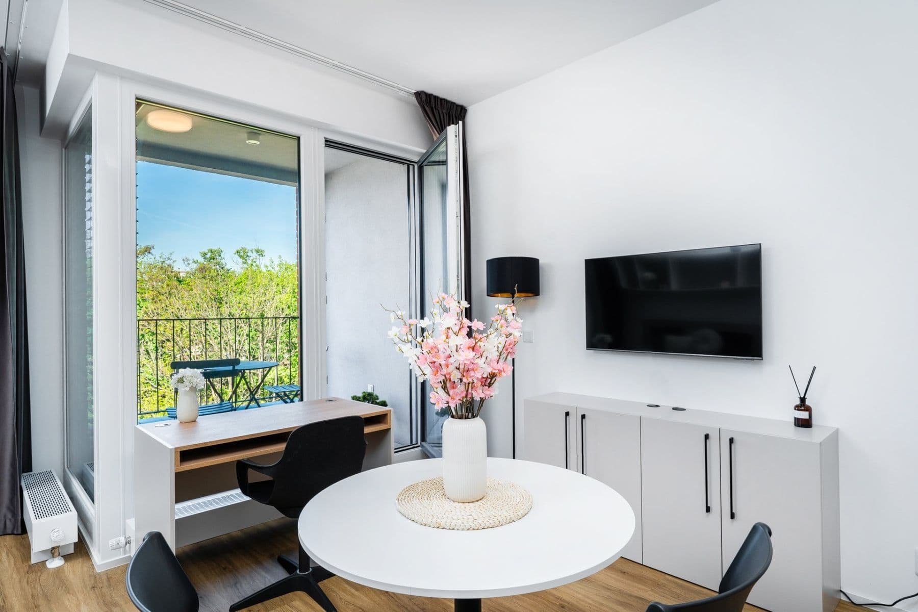 Prenájom bytu 1-izbový 36 m², Odkolkova, Praha, Praha Prenájom bytu 1-izbový 36 m², Odkolkova, Praha, Praha