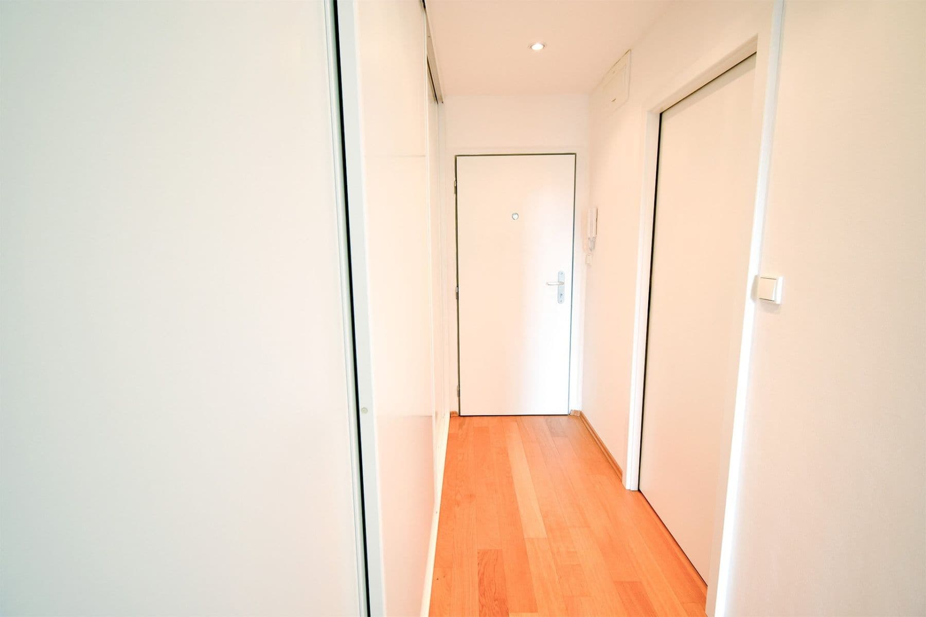 Prenájom bytu 2-izbový 45 m², Petýrkova, Praha, Praha Prenájom bytu 2-izbový 45 m², Petýrkova, Praha, Praha