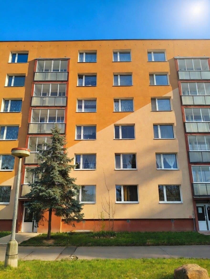 Prenájom bytu 2-izbový 60 m², Písečná, Chomutov, Ústecký kraj Prenájom bytu 2-izbový 60 m², Písečná, Chomutov, Ústecký kraj