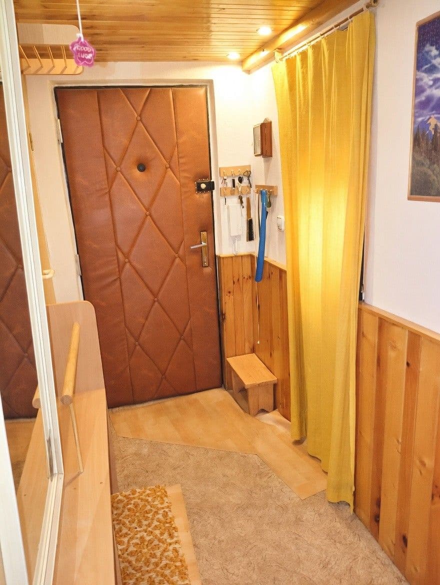 Prenájom bytu 2-izbový 60 m², Písečná, Chomutov, Ústecký kraj Prenájom bytu 2-izbový 60 m², Písečná, Chomutov, Ústecký kraj