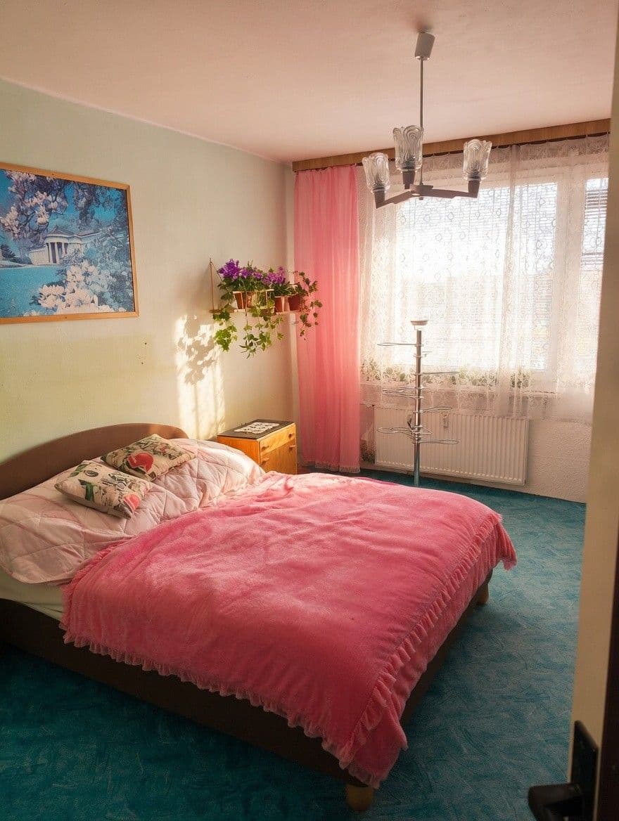 Prenájom bytu 2-izbový 60 m², Písečná, Chomutov, Ústecký kraj Prenájom bytu 2-izbový 60 m², Písečná, Chomutov, Ústecký kraj