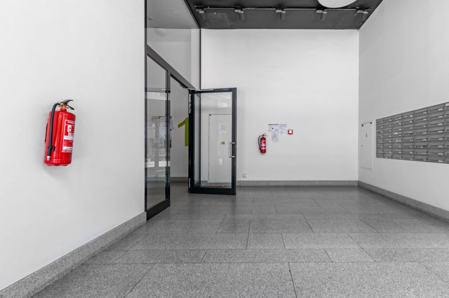 Prenájom bytu 2-izbový 55 m², Počernická, Praha, Praha Prenájom bytu 2-izbový 55 m², Počernická, Praha, Praha