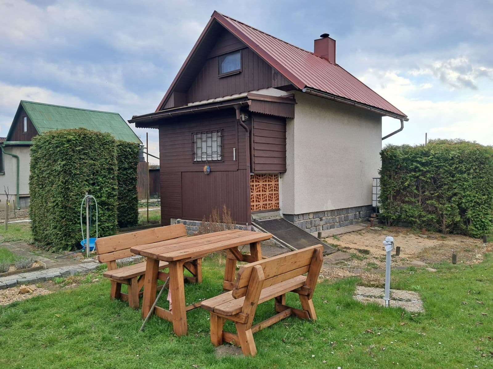 Predaj pozemku 385 m², Zahrádkářská osada Slatina, Hradec Králové, Královéhradecký kraj Predaj pozemku 385 m², Zahrádkářská osada Slatina, Hradec Králové, Královéhradecký kraj