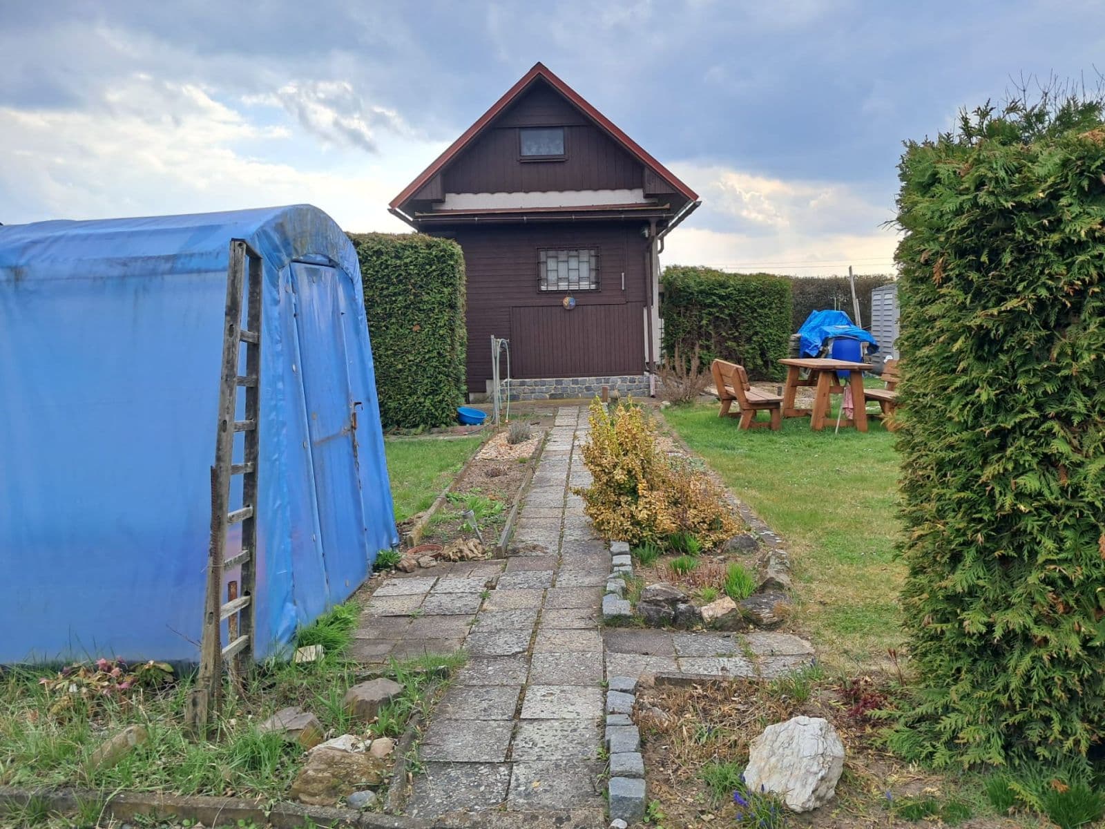 Predaj pozemku 385 m², Zahrádkářská osada Slatina, Hradec Králové, Královéhradecký kraj Predaj pozemku 385 m², Zahrádkářská osada Slatina, Hradec Králové, Královéhradecký kraj