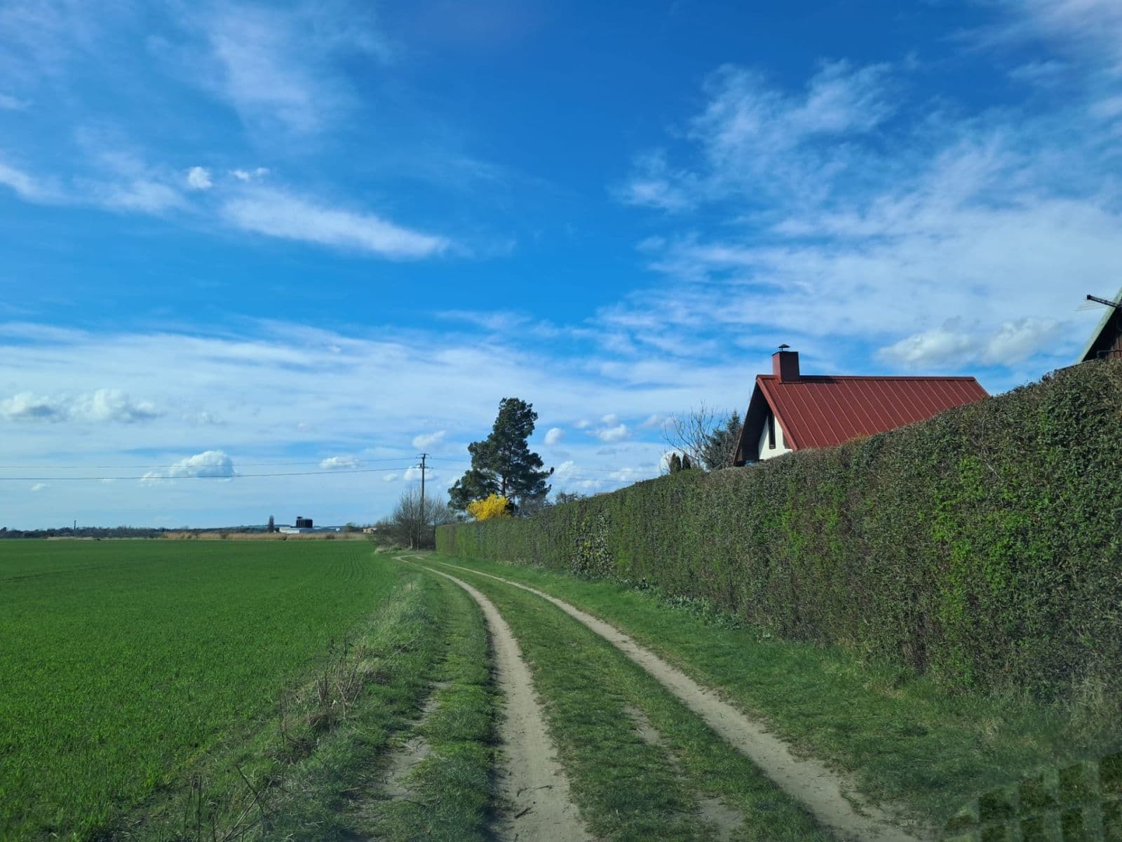 Predaj pozemku 385 m², Zahrádkářská osada Slatina, Hradec Králové, Královéhradecký kraj Predaj pozemku 385 m², Zahrádkářská osada Slatina, Hradec Králové, Královéhradecký kraj