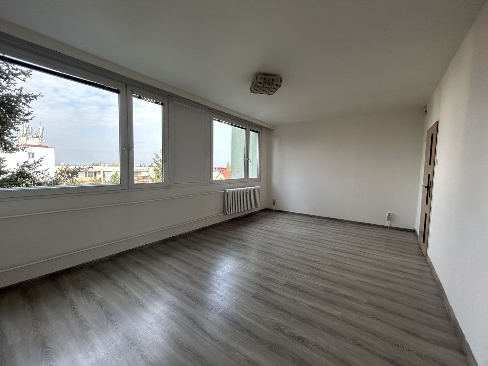 Prenájom bytu 1-izbový 34 m², Křivenická, Praha, Praha Prenájom bytu 1-izbový 34 m², Křivenická, Praha, Praha