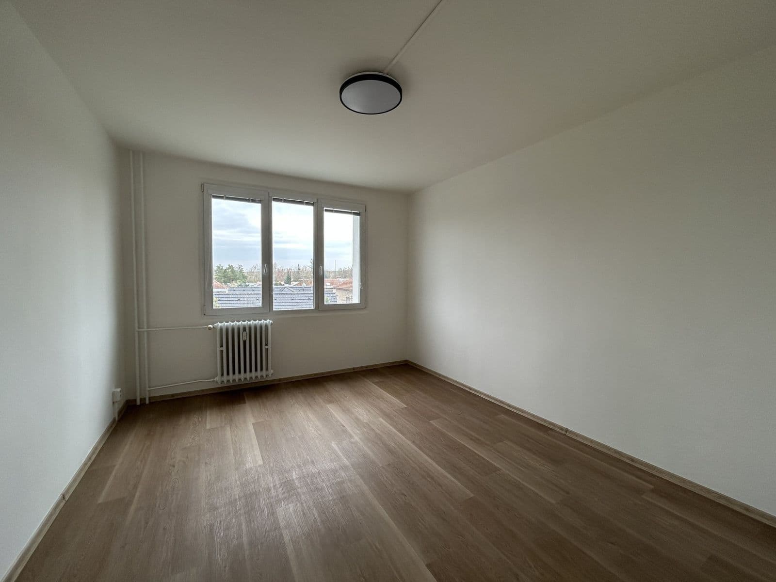 Prenájom bytu 3-izbový 84 m², Roháčova, Český Brod, Středočeský kraj Prenájom bytu 3-izbový 84 m², Roháčova, Český Brod, Středočeský kraj