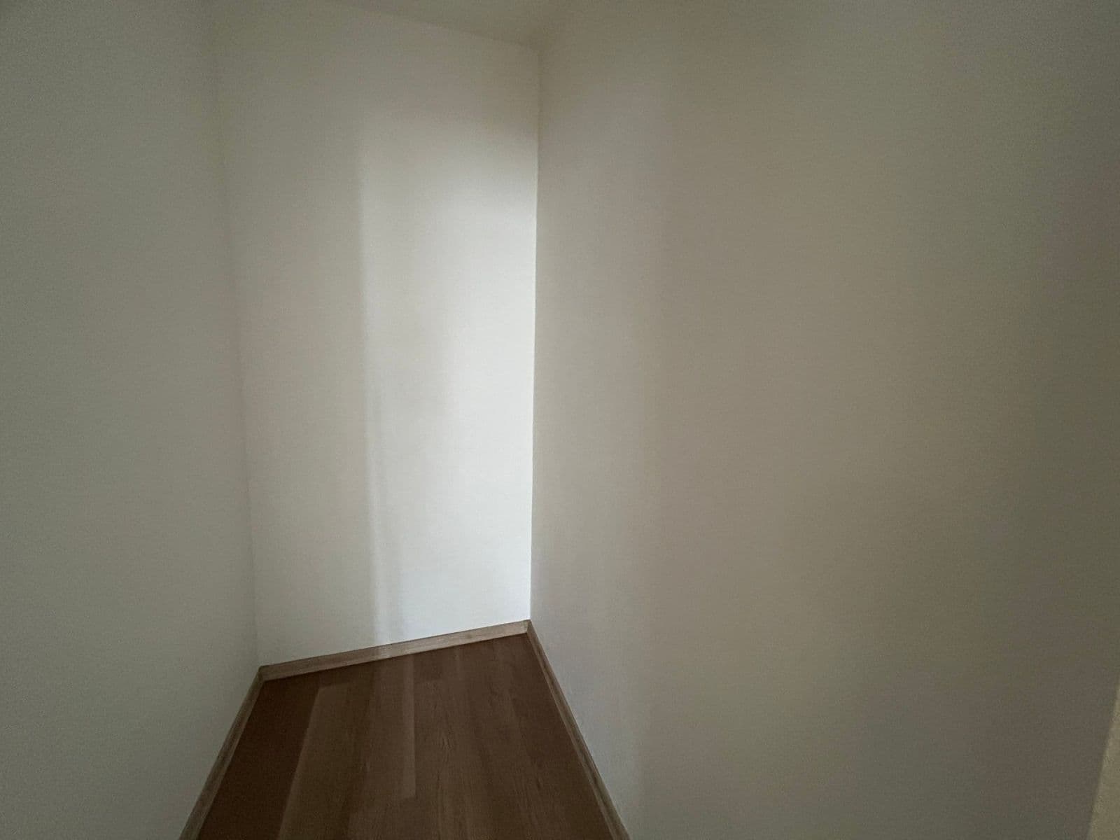 Prenájom bytu 3-izbový 84 m², Roháčova, Český Brod, Středočeský kraj Prenájom bytu 3-izbový 84 m², Roháčova, Český Brod, Středočeský kraj