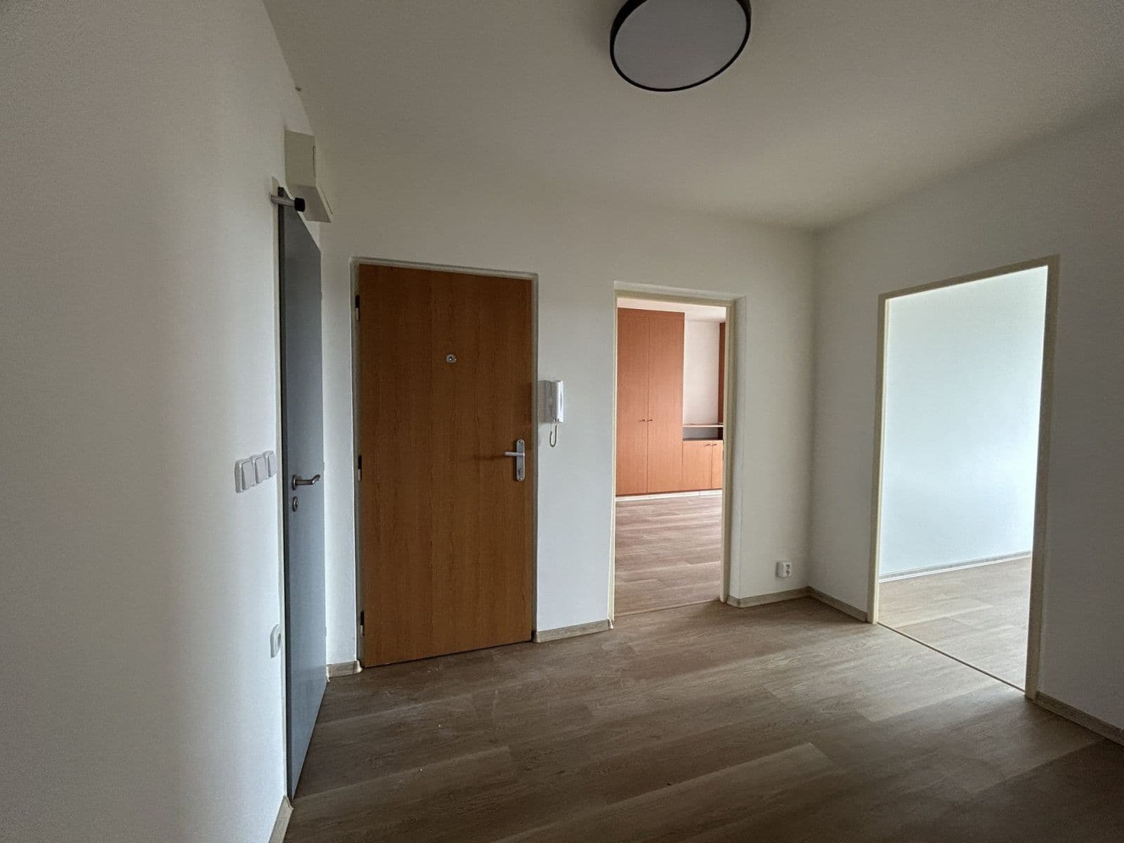 Prenájom bytu 3-izbový 84 m², Roháčova, Český Brod, Středočeský kraj Prenájom bytu 3-izbový 84 m², Roháčova, Český Brod, Středočeský kraj