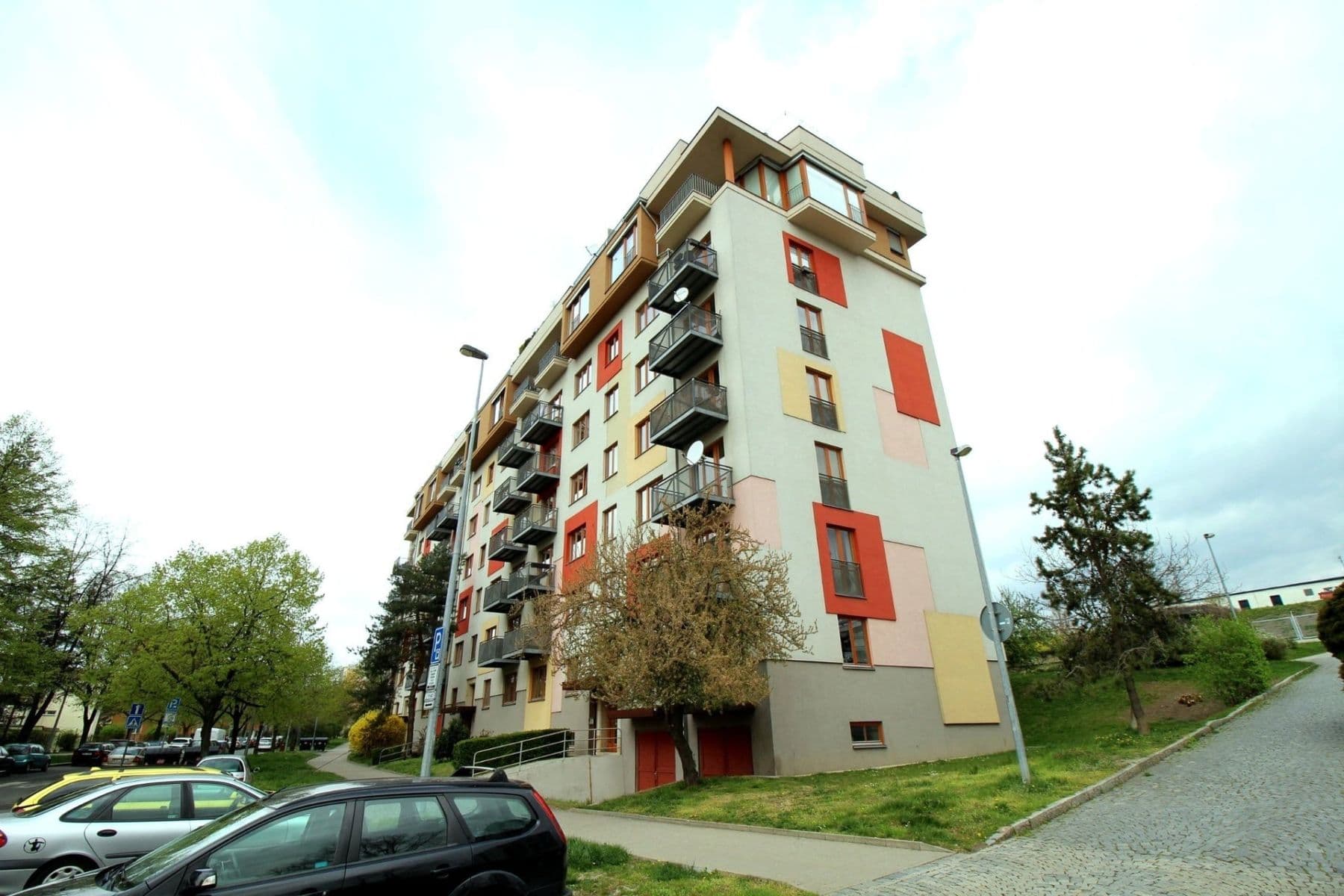 Prenájom bytu 1-izbový 30 m², Pod lipami, Praha, Praha Prenájom bytu 1-izbový 30 m², Pod lipami, Praha, Praha