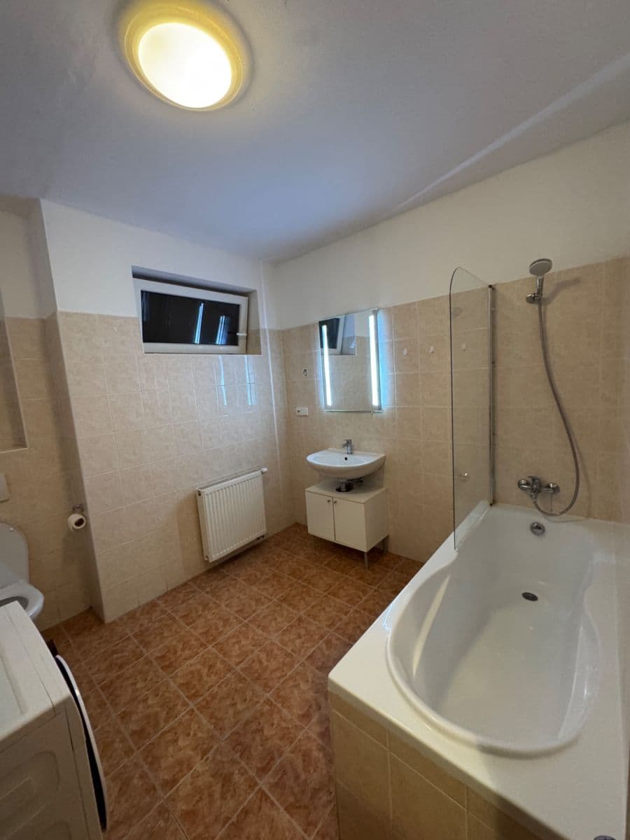 Prenájom bytu 2-izbový 52 m², U Ctěnického Potoka, Přezletice, Středočeský kraj Prenájom bytu 2-izbový 52 m², U Ctěnického Potoka, Přezletice, Středočeský kraj