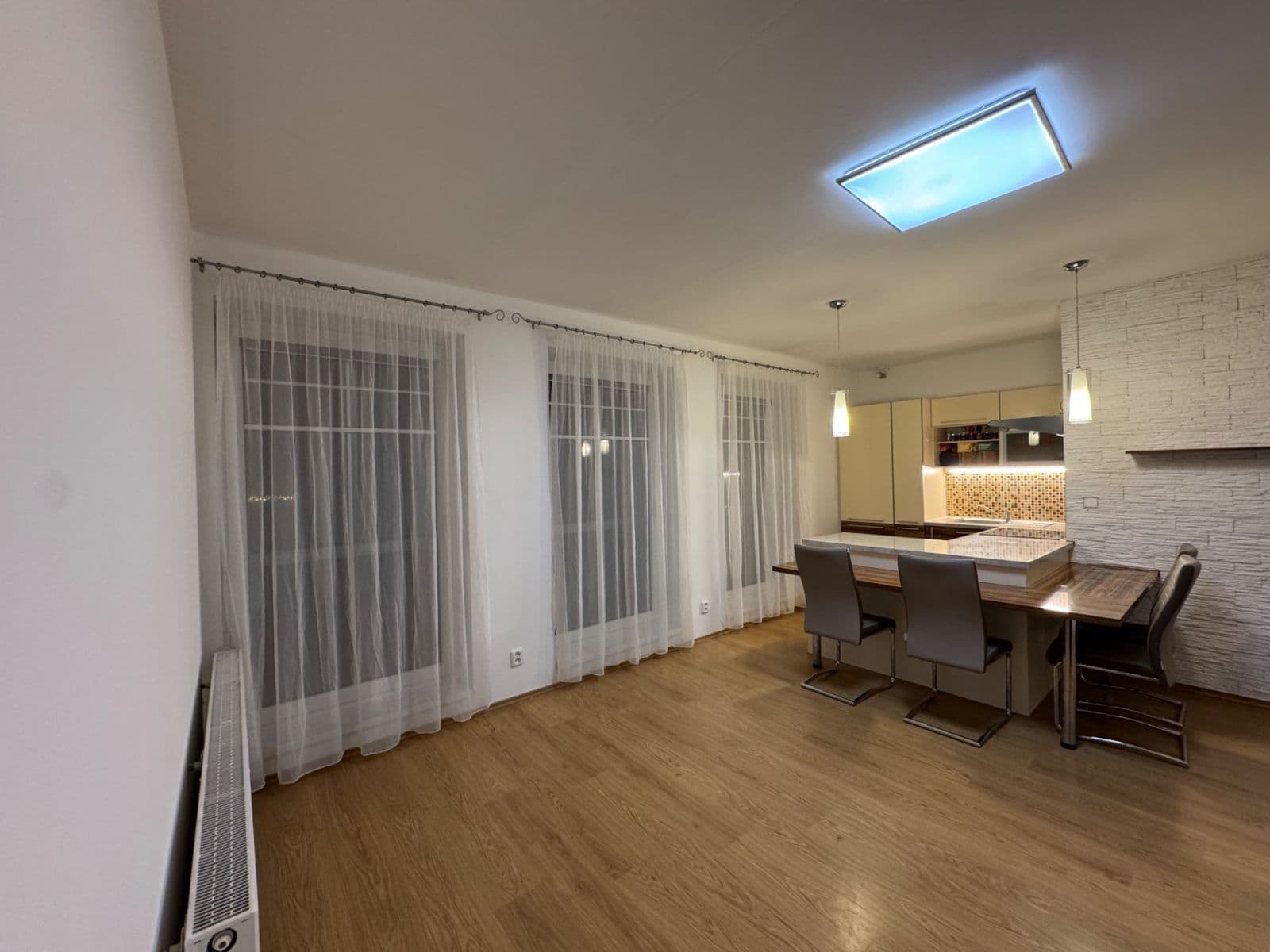 Prenájom bytu 2-izbový 52 m², U Ctěnického Potoka, Přezletice, Středočeský kraj Prenájom bytu 2-izbový 52 m², U Ctěnického Potoka, Přezletice, Středočeský kraj