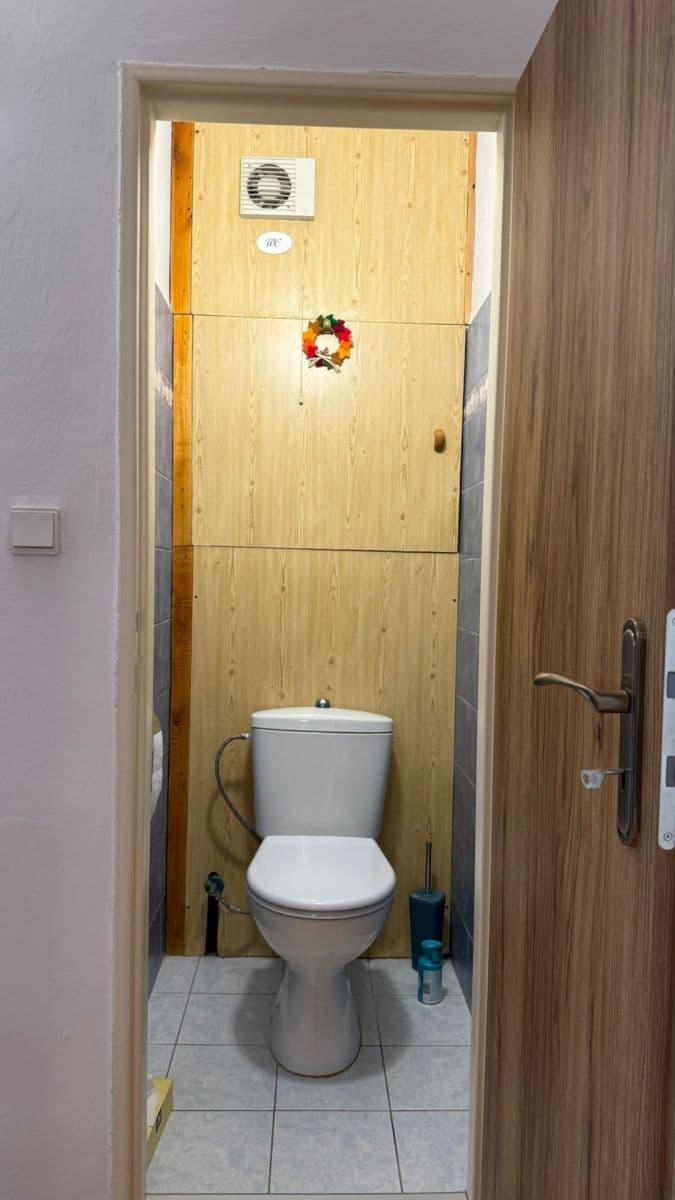 Prenájom bytu 2-izbový 50 m², Veľkonecpalská, Prievidza, Trenčiansky kraj Prenájom bytu 2-izbový 50 m², Veľkonecpalská, Prievidza, Trenčiansky kraj