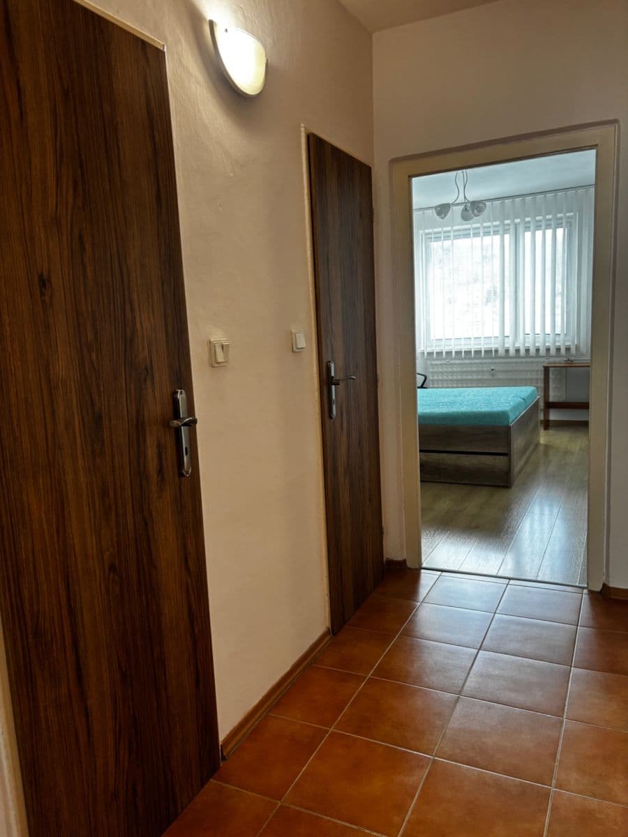 Prenájom bytu 2-izbový 50 m², Veľkonecpalská, Prievidza, Trenčiansky kraj Prenájom bytu 2-izbový 50 m², Veľkonecpalská, Prievidza, Trenčiansky kraj