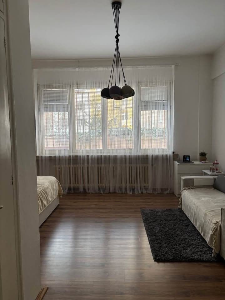 Prenájom bytu 1-izbový 35 m², Vinohradská, Praha, Praha Prenájom bytu 1-izbový 35 m², Vinohradská, Praha, Praha