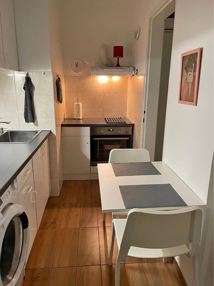 Prenájom bytu 1-izbový 35 m², Vinohradská, Praha, Praha Prenájom bytu 1-izbový 35 m², Vinohradská, Praha, Praha