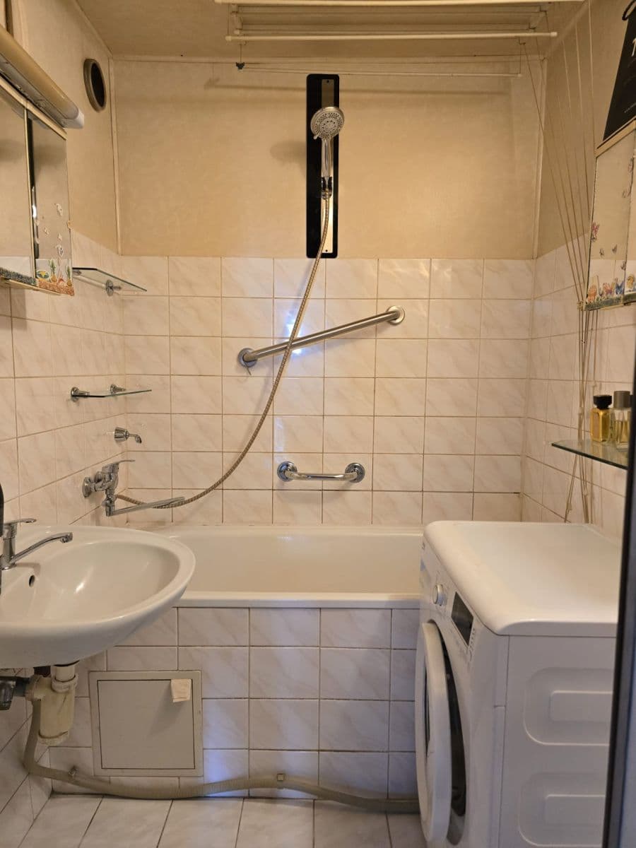 Predaj bytu 3-izbový 63 m², Jiřího Herolda, Ostrava, Moravskoslezský kraj Predaj bytu 3-izbový 63 m², Jiřího Herolda, Ostrava, Moravskoslezský kraj