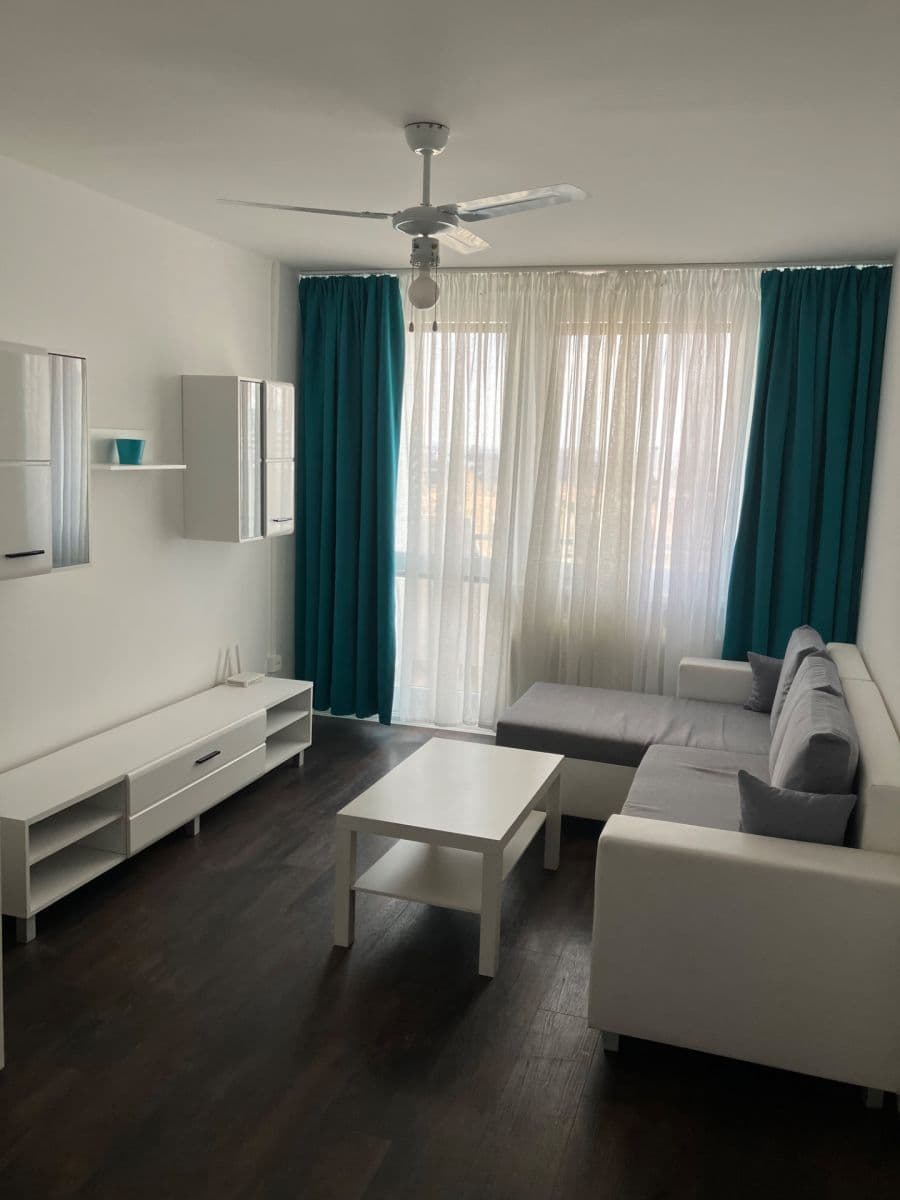 Prenájom bytu 2-izbový 45 m², Píškova, Praha, Praha Prenájom bytu 2-izbový 45 m², Píškova, Praha, Praha