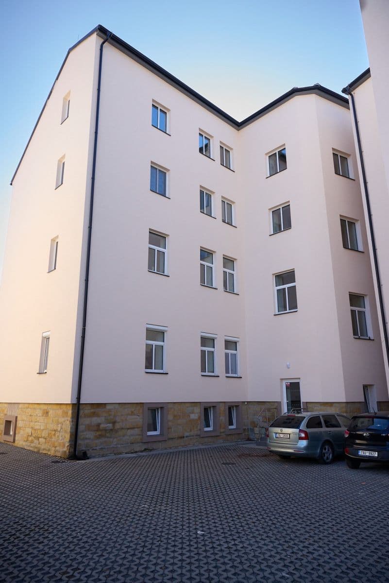 Prenájom bytu 2-izbový 53 m², S. K. Neumanna, Kralupy nad Vltavou, Středočeský kraj Prenájom bytu 2-izbový 53 m², S. K. Neumanna, Kralupy nad Vltavou, Středočeský kraj