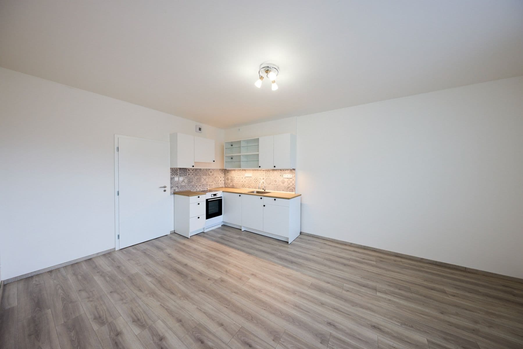 Prenájom bytu 2-izbový 53 m², S. K. Neumanna, Kralupy nad Vltavou, Středočeský kraj Prenájom bytu 2-izbový 53 m², S. K. Neumanna, Kralupy nad Vltavou, Středočeský kraj