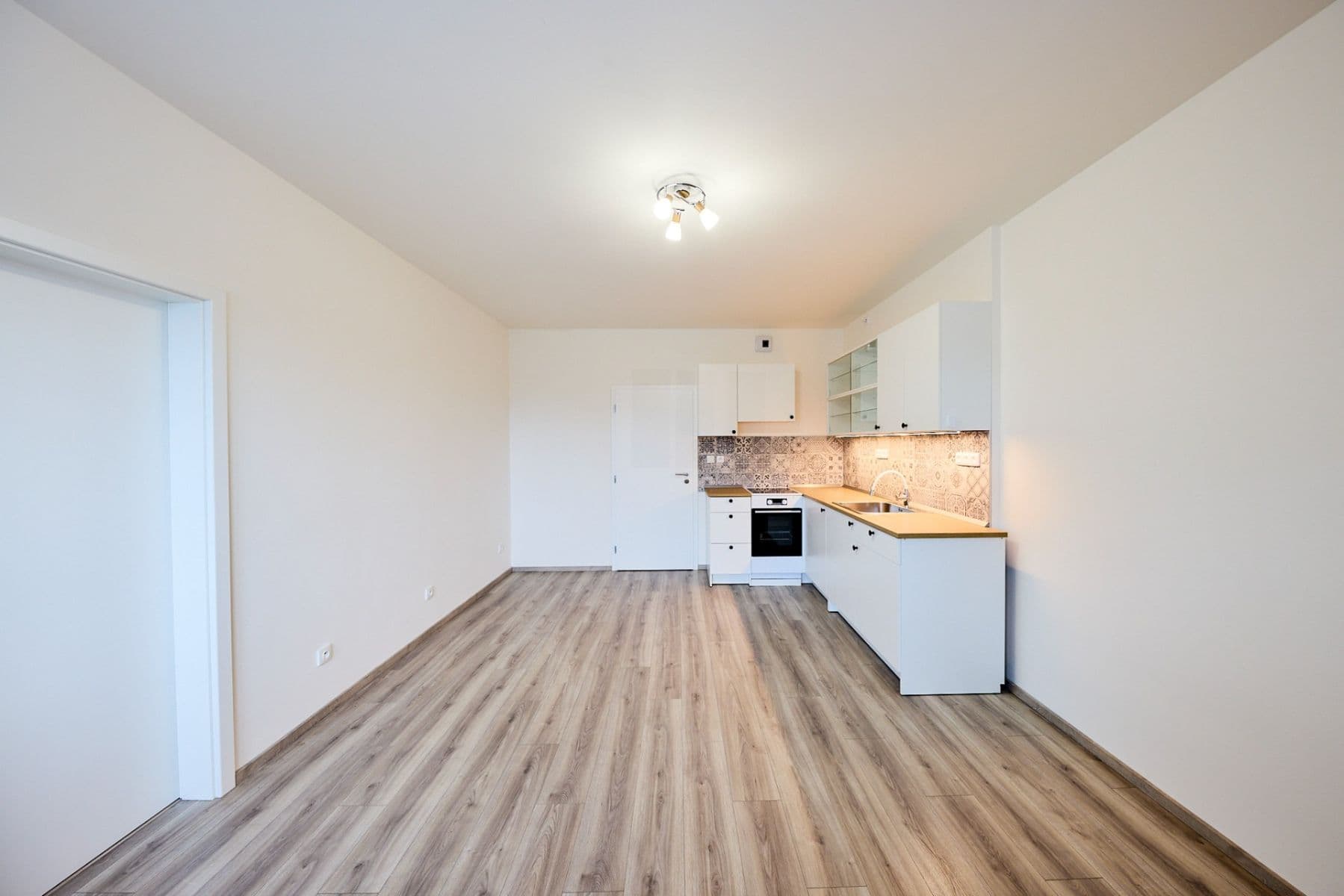 Prenájom bytu 2-izbový 53 m², S. K. Neumanna, Kralupy nad Vltavou, Středočeský kraj Prenájom bytu 2-izbový 53 m², S. K. Neumanna, Kralupy nad Vltavou, Středočeský kraj