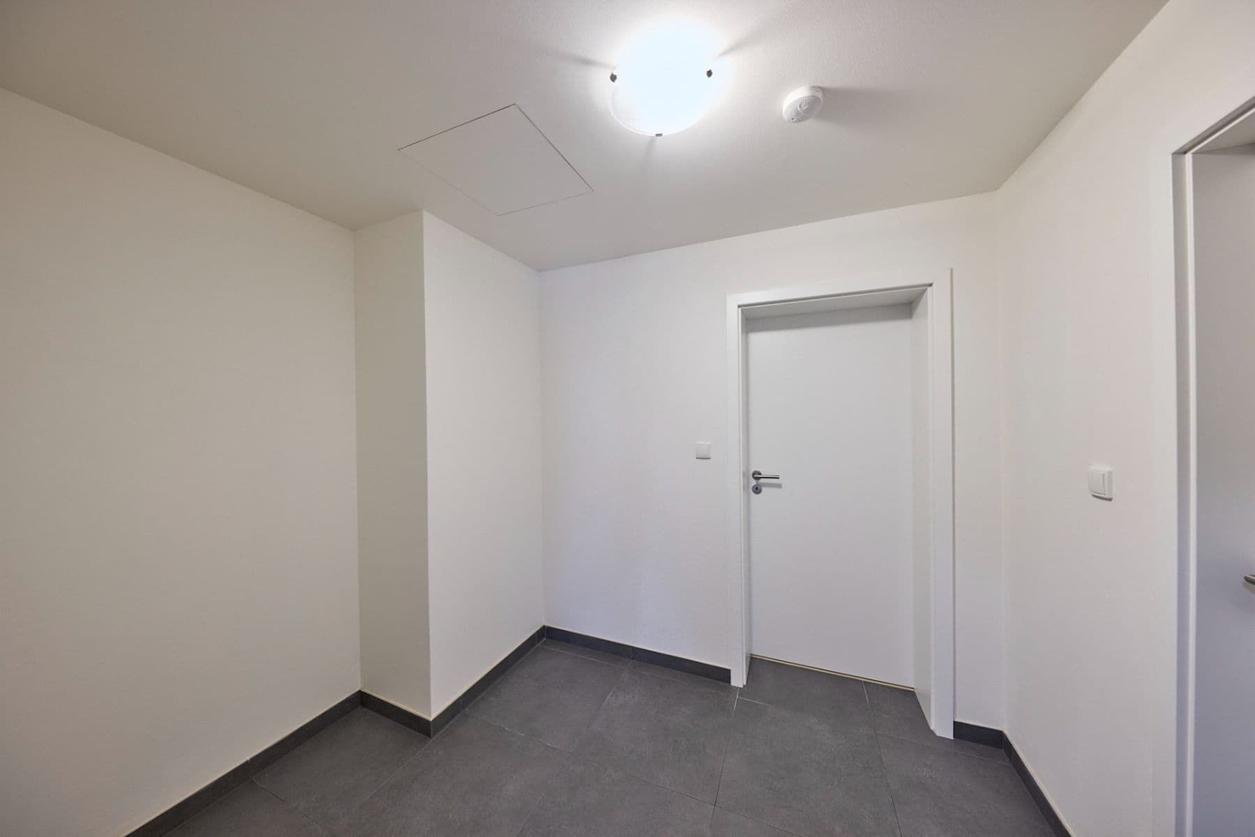 Prenájom bytu 2-izbový 53 m², S. K. Neumanna, Kralupy nad Vltavou, Středočeský kraj Prenájom bytu 2-izbový 53 m², S. K. Neumanna, Kralupy nad Vltavou, Středočeský kraj