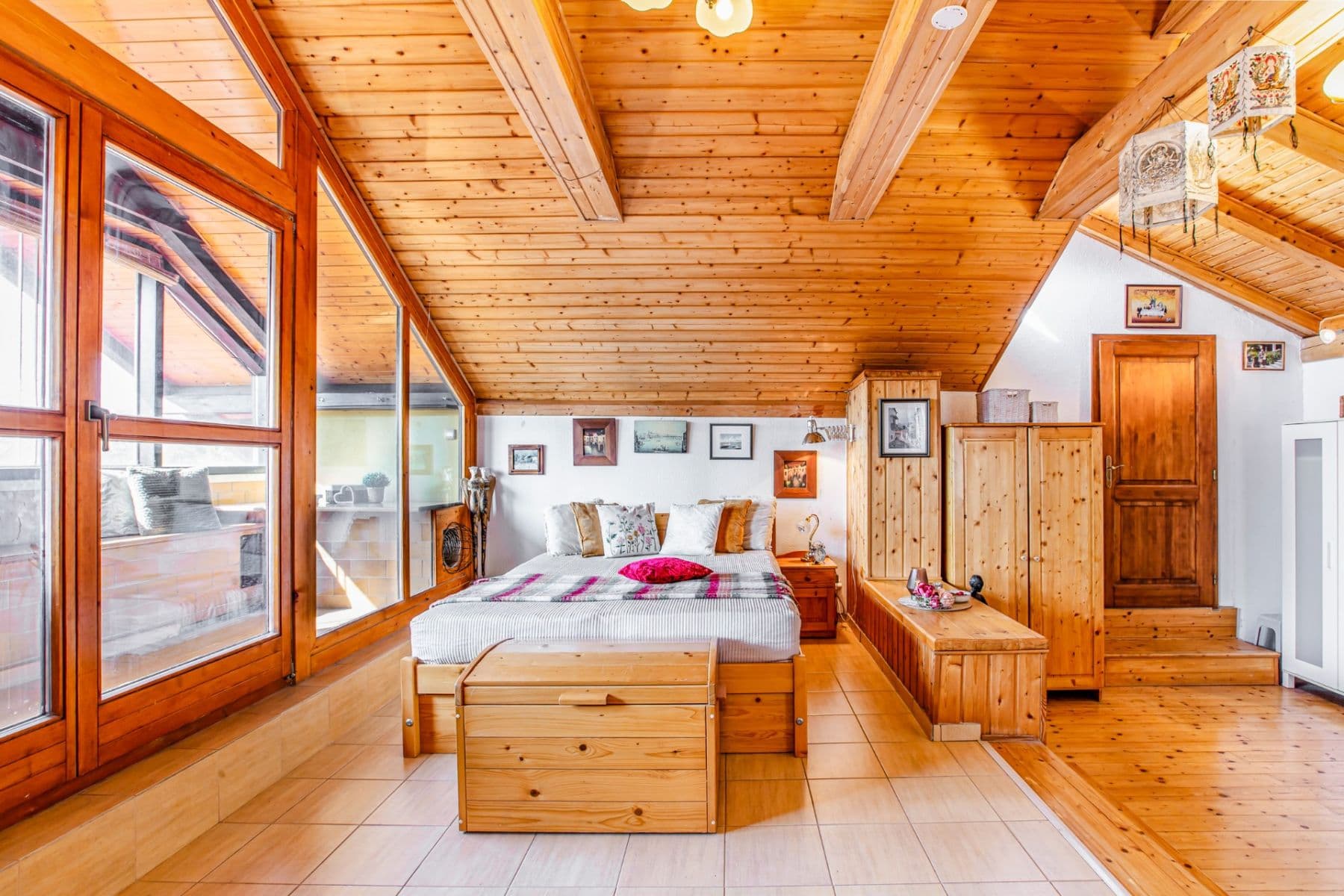 Predaj domu 182 m², pozemek 2.144 m², Dobříš, Středočeský kraj Predaj domu 182 m², pozemek 2.144 m², Dobříš, Středočeský kraj