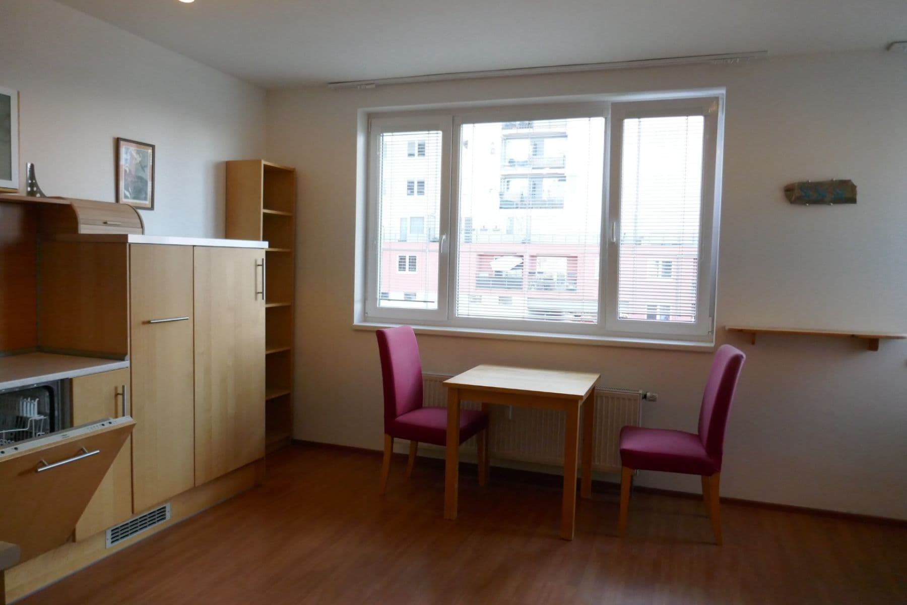 Prenájom bytu 2-izbový 45 m², Hnězdenská, Praha, Praha Prenájom bytu 2-izbový 45 m², Hnězdenská, Praha, Praha