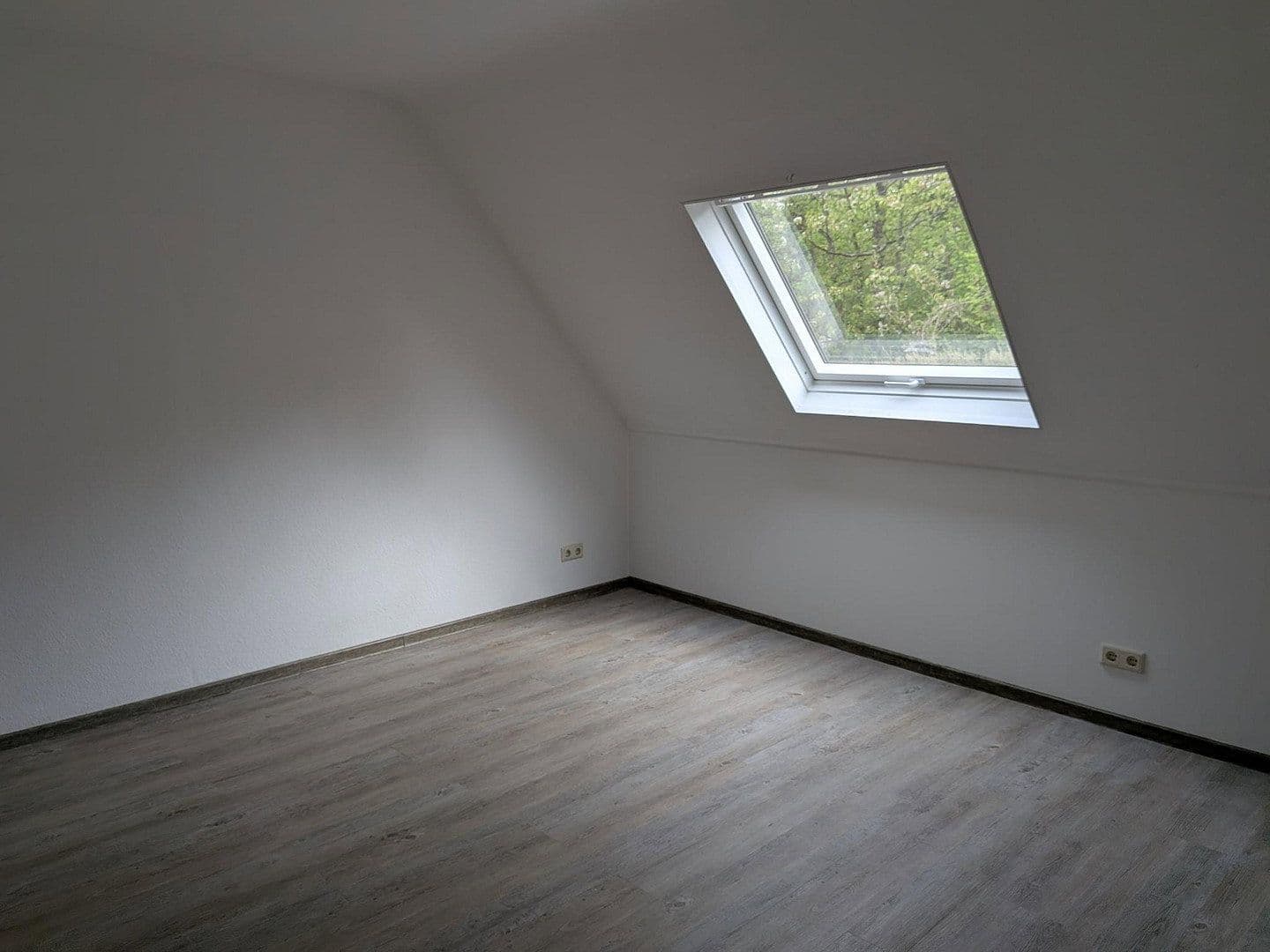 Prenájom bytu 3-izbový 68 m², Kirchhohl 33, Vallendar, Porýnie-Falcko Prenájom bytu 3-izbový 68 m², Kirchhohl 33, Vallendar, Porýnie-Falcko