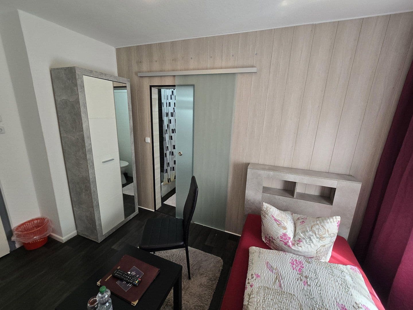 Predaj nebytového priestoru 2.500 m², Bad Grund, Dolné Sasko Predaj nebytového priestoru 2.500 m², Bad Grund, Dolné Sasko