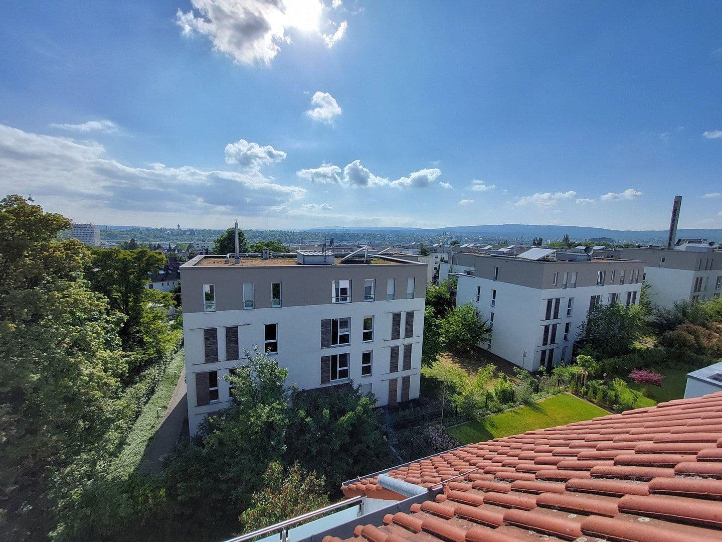 Prenájom bytu 5-izbový 147 m², Friedenstraße 45, Wiesbaden, Hesensko Prenájom bytu 5-izbový 147 m², Friedenstraße 45, Wiesbaden, Hesensko