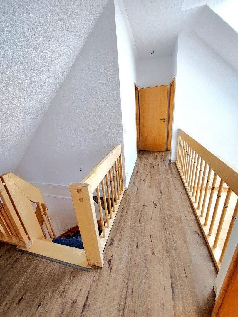 Prenájom bytu 5-izbový 147 m², Friedenstraße 45, Wiesbaden, Hesensko Prenájom bytu 5-izbový 147 m², Friedenstraße 45, Wiesbaden, Hesensko