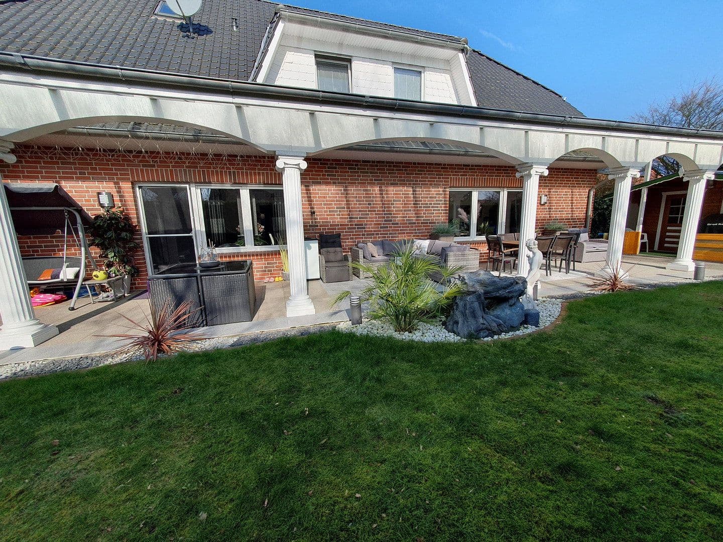 Predaj domu 243 m², pozemek 670 m², Hinter Den Möörten 12, Hude (Oldenburg), Dolné Sasko Predaj domu 243 m², pozemek 670 m², Hinter Den Möörten 12, Hude (Oldenburg), Dolné Sasko