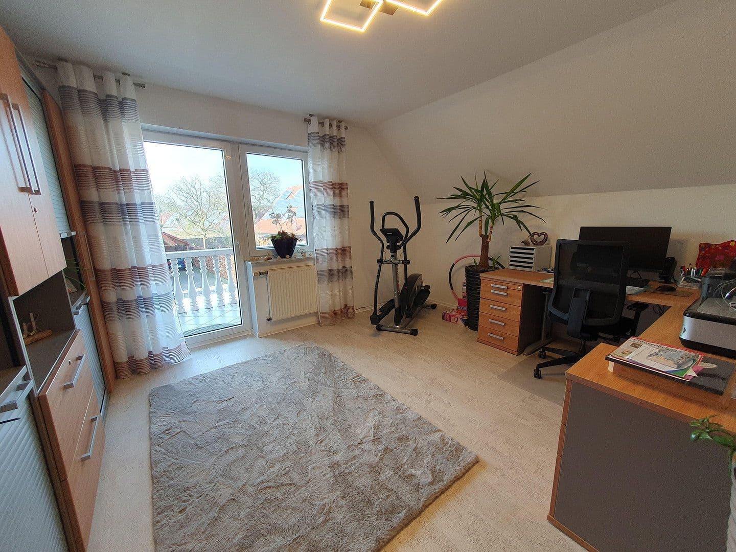 Predaj domu 243 m², pozemek 670 m², Hinter Den Möörten 12, Hude (Oldenburg), Dolné Sasko Predaj domu 243 m², pozemek 670 m², Hinter Den Möörten 12, Hude (Oldenburg), Dolné Sasko