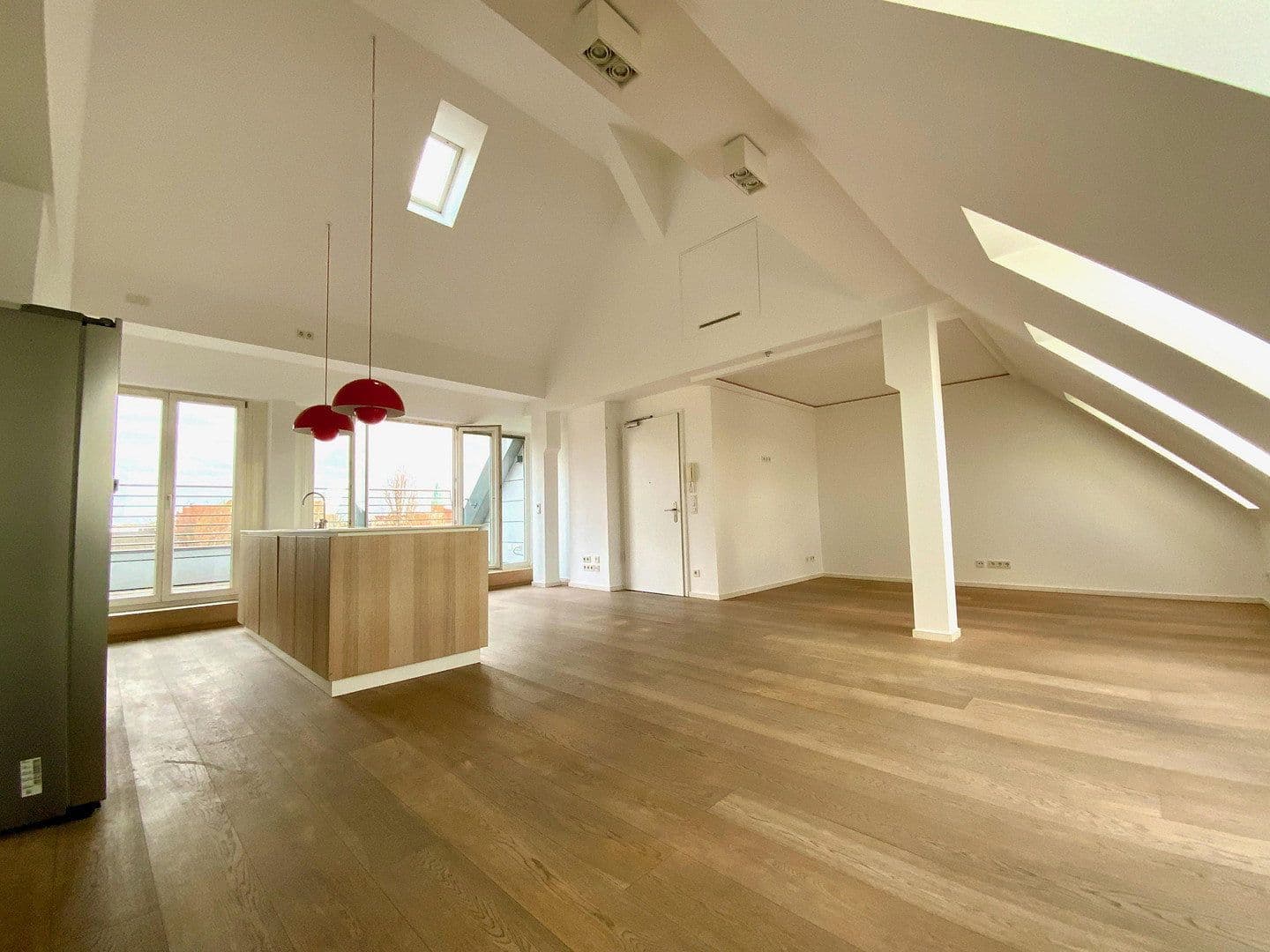 Predaj bytu 3-izbový 118 m², Stahlheimer Straße 2a, Berlin, Berlín Predaj bytu 3-izbový 118 m², Stahlheimer Straße 2a, Berlin, Berlín