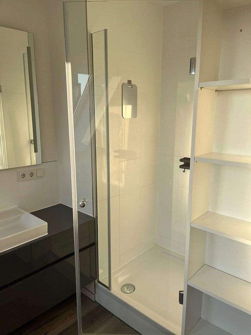 Predaj bytu 3-izbový 118 m², Stahlheimer Straße 2a, Berlin, Berlín Predaj bytu 3-izbový 118 m², Stahlheimer Straße 2a, Berlin, Berlín